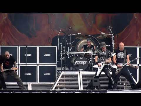 Accept live with Phil Anselmo, Hellfest 2013