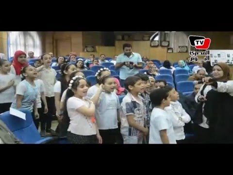 محافظ المنيا يكرم المدارس الفائزة في مسابقة «المدرسة الزرقاء» 