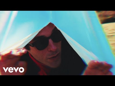 Maximiliano Calvo - Una Temporada Mala (Video Oficial)