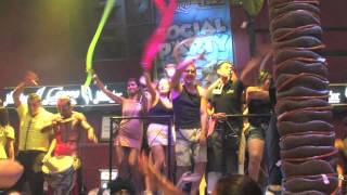 The Bongo Tour Follow the leader