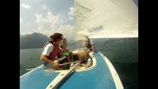 preview picture of video 'IN BARCA A VELA SUL LAGO D'ISEO'