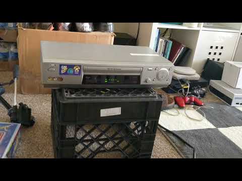 Sony SLV-N88 Hi-Fi Stereo 4 Head VHS VCR Video Cassette Player Recorder & Remote