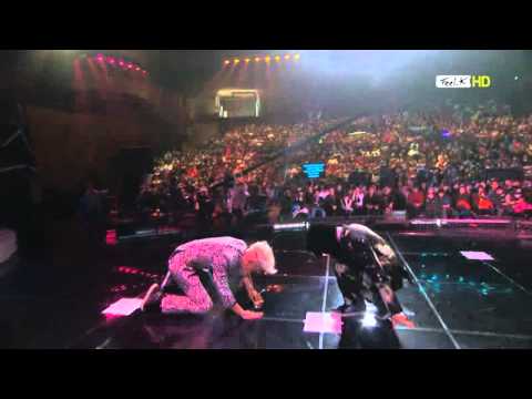 gtop MBC Gayo Daejun 2010 formal bow