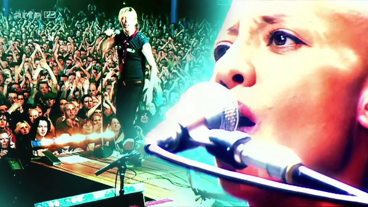 David Bowie & Gail Ann Dorsey - Under Pressure | Live in Dublin - A Reality Tour 2003 - YouTube