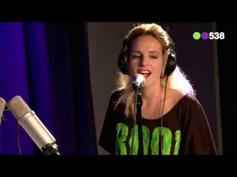 Krystl - Royals (live bij Evers Staat Op)