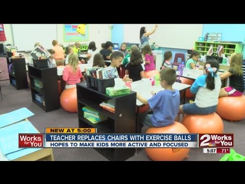 Teacher Replaces Classroom Chairs With Exercise Balls