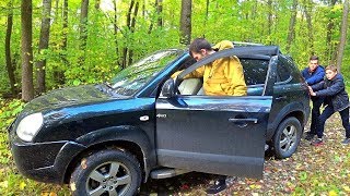 ЗАБРАЛИ БРОШЕННУЮ МАШИНУ. ШКОЛЬНИКИ НАШЛИ АВТО В ЛЕСУ