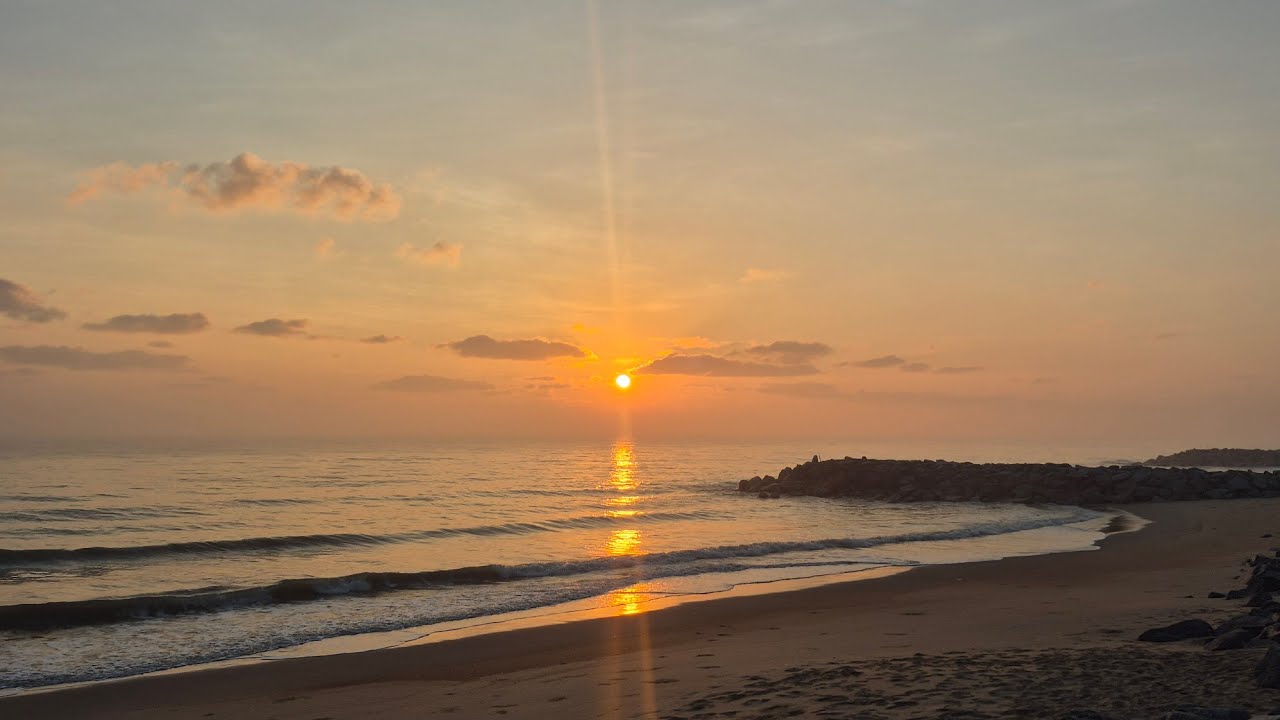 Sunrise, Juhocinske more, Kota Bharu, Kelantan, Malaysia