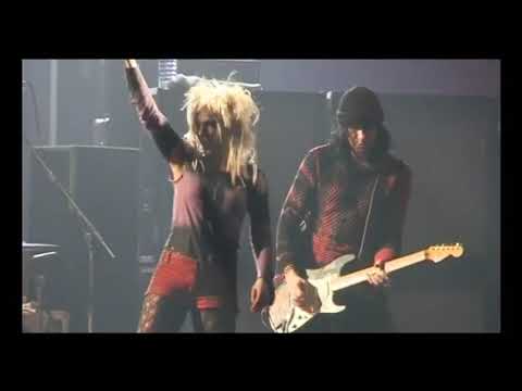 Skew Siskin -  Life's A Bitch