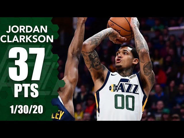 Howard leaves, Clarkson stays in frantic NBA free agency start
