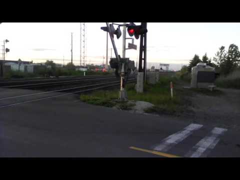 Go Transit MP40PH 3C 634 Crossing ChartWell Rd