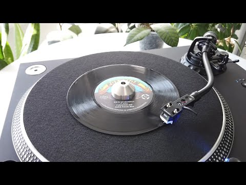 Colourman "Kick Up Rumpus" + Version (7" Vinyl) HQ