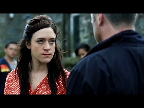 Mixed Fight | Woman beats up man in front of his son