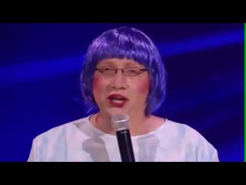 EL PODER DE LA LABIA || La Vecina