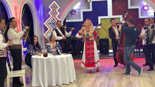 Download lagu Lorenna - Ai albit bade la tample mp3