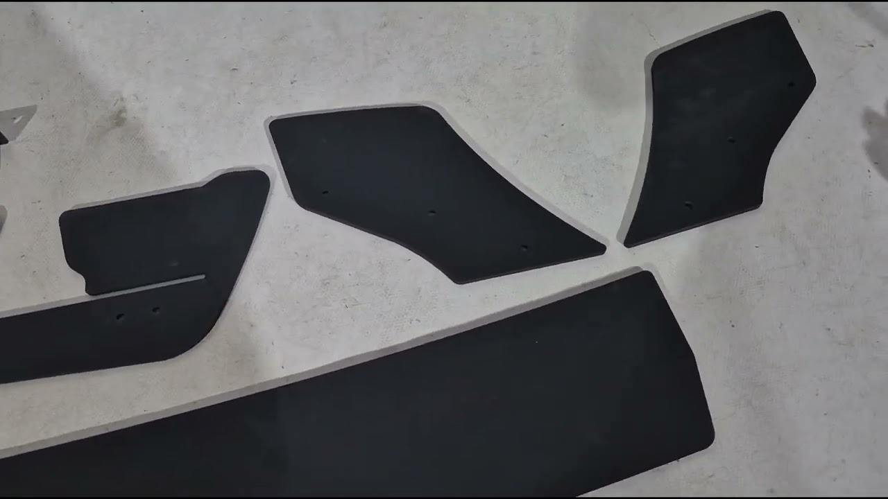 Задний диффузор DPT V-2 (для GTI, 2017-2019, Черный Матовый) Video 1