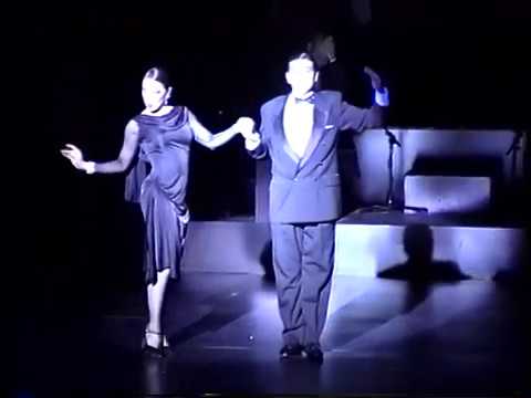 Julio Balmaceda y Corina de la Rosa on Forever Tango de Luis Bravo en Broadway 1998 .