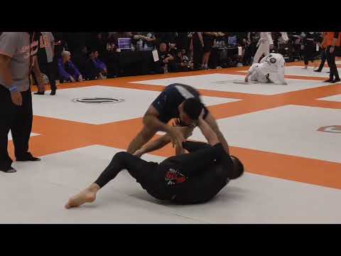 Faisal Kayani vs Ryan Truman - Grappling Industries London 2022 - No-Gi - Adult - Advanced