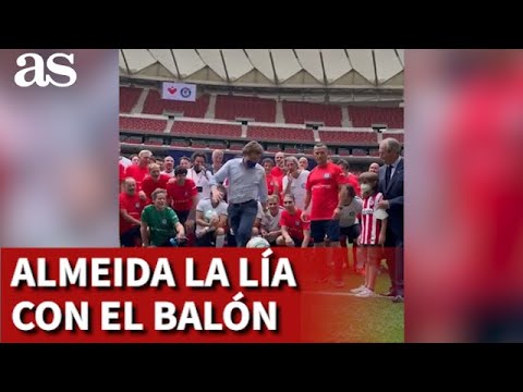 Almeida lo volvió a hacer: otro golpeo de balón 'accidentado'