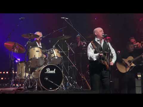 The Fortunes - Here It Comes Again Live