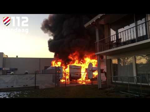 Drie campers uitgebrand in Elshout