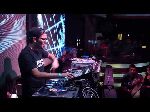 Final Red Bull Thre3Style Chile 2014 - Campeon Dj Bristep Part 1