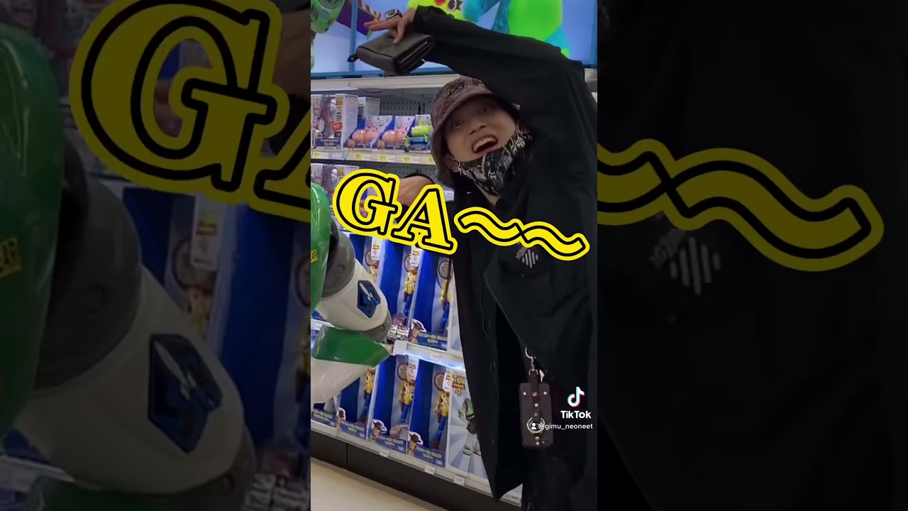 【Tiktok】トイザらスにバズが現れた！！🤖 #Shorts