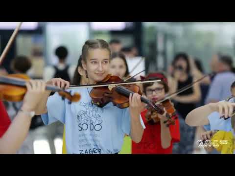 Što na nebu sja visoko at Zagreb Airport "Franjo Tuđman" (Flashmob Cover)