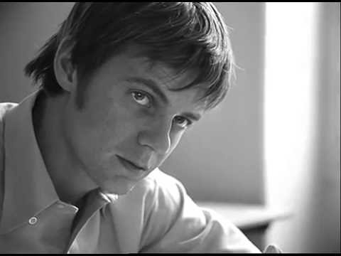 Un homme qui dort (1974)