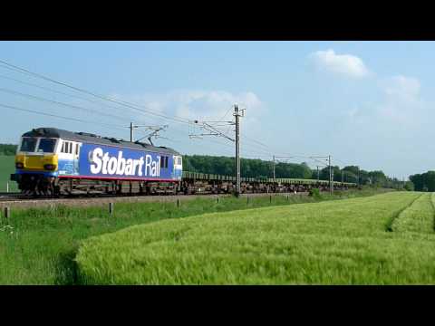 92017, 4E32 Dollands Moor - Scunthorpe, Eaton Lane Crossing, 02/06/2010