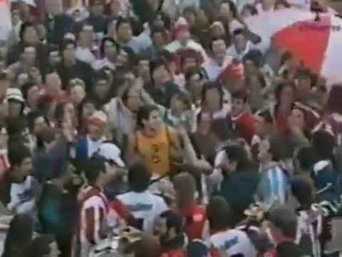 "Uruguayo hoy te vinimos a ver" - LBDT en la despedida de Francescoli