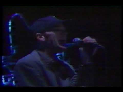 R.E.M. 1989-06-03 - 'Our Common Future', A&E, Canada ('You Are The Everything' from 1989-05-29)