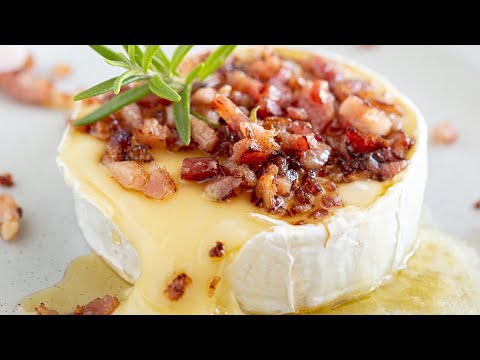 Baked Camembert with Honey [5 Min Recipe!]