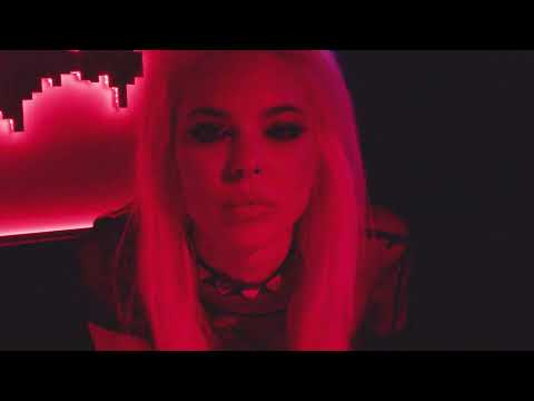 Maxi Trusso  -  Vampiro Soy