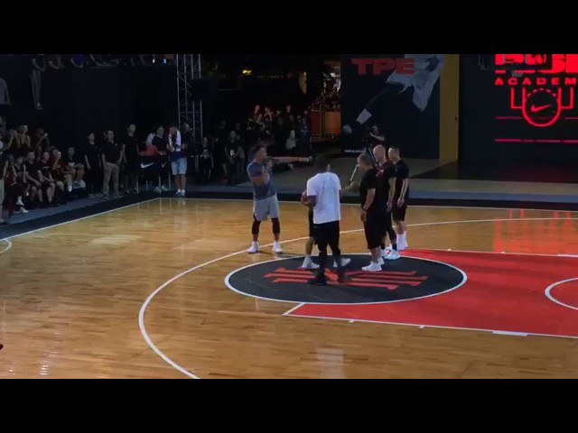 【Mobile01】Kyrie Irving 抵台參加「Nike Rise Academy」訓練營