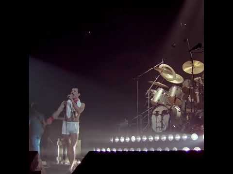 We Will Rock You ~ Queen