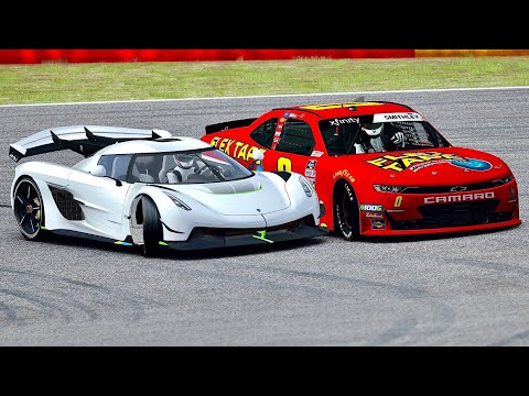 Koenigsegg Jesko vs NASCAR 2020 at Spa