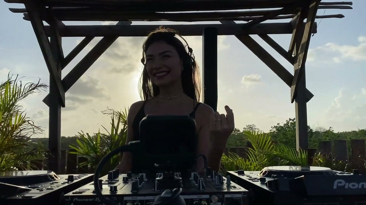 Fernanda Pistelli - Live @ Mayan Jungle Sunset x EPHIMERA Tulum 2021