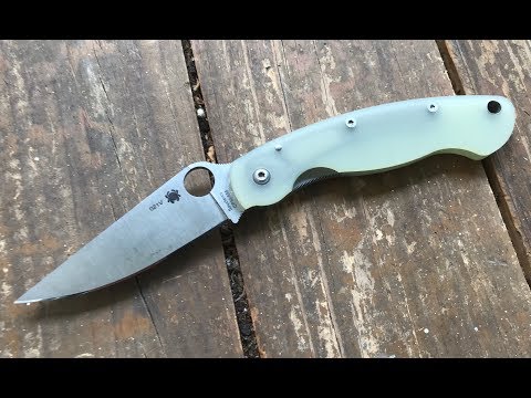 Knife Review : Spyderco Military (Digital Camo)