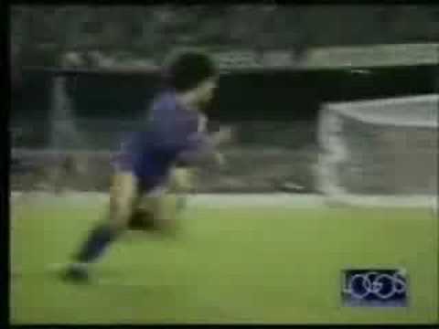 maradona king of dribbling