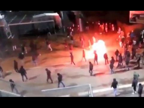 Saint Etienne - Lyon Magic Fans try to attack Lyon fans but riot police opposed them