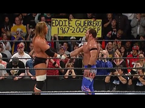 Triple H vs Chris Benoit - SMACKDOWN! 18/11/05 (2/2)