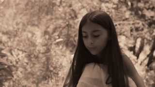 Chika Morena (Official Video) - Sarah Aroeste