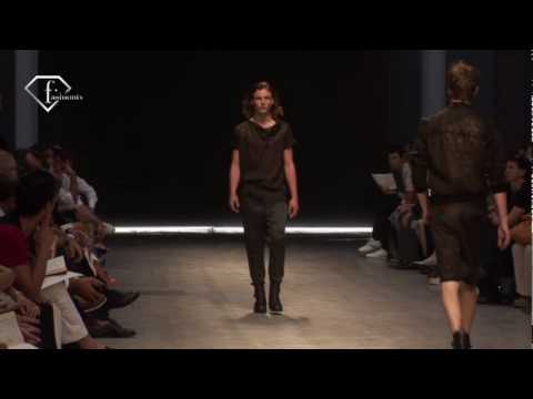 fashiontv | FTV.com - COSTUME NATIONAL - MEN S/S 2010 MILAN