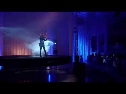 Live-Performance MIA NOVA - AMBER