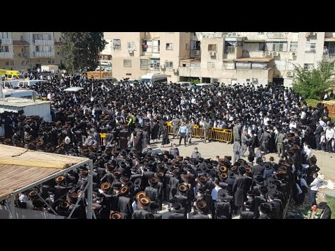 ויהי בנסוע הארון - מסע הלוויה של כ"ק אדמו"ר מפיטסבורג זצ"ל | Funeral of Pittsburgh Rebbe in Ashdod