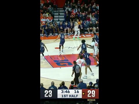 Dain Dainja Dunks on FDU | Illinois Men's Basketball