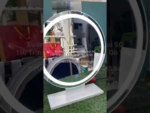 Gương tròn trang đIểm để bàn gắn đèn LED cảm ứng