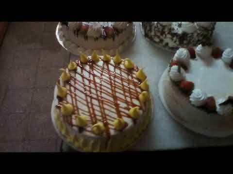 FikiR cake and paetry(1)