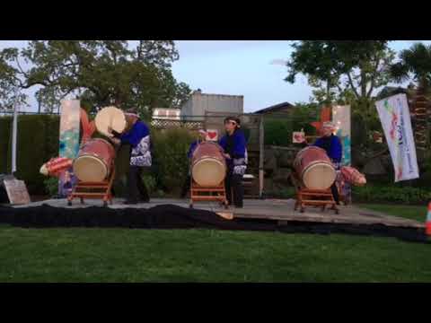 Uminari Taiko performing Ogi Matsuri